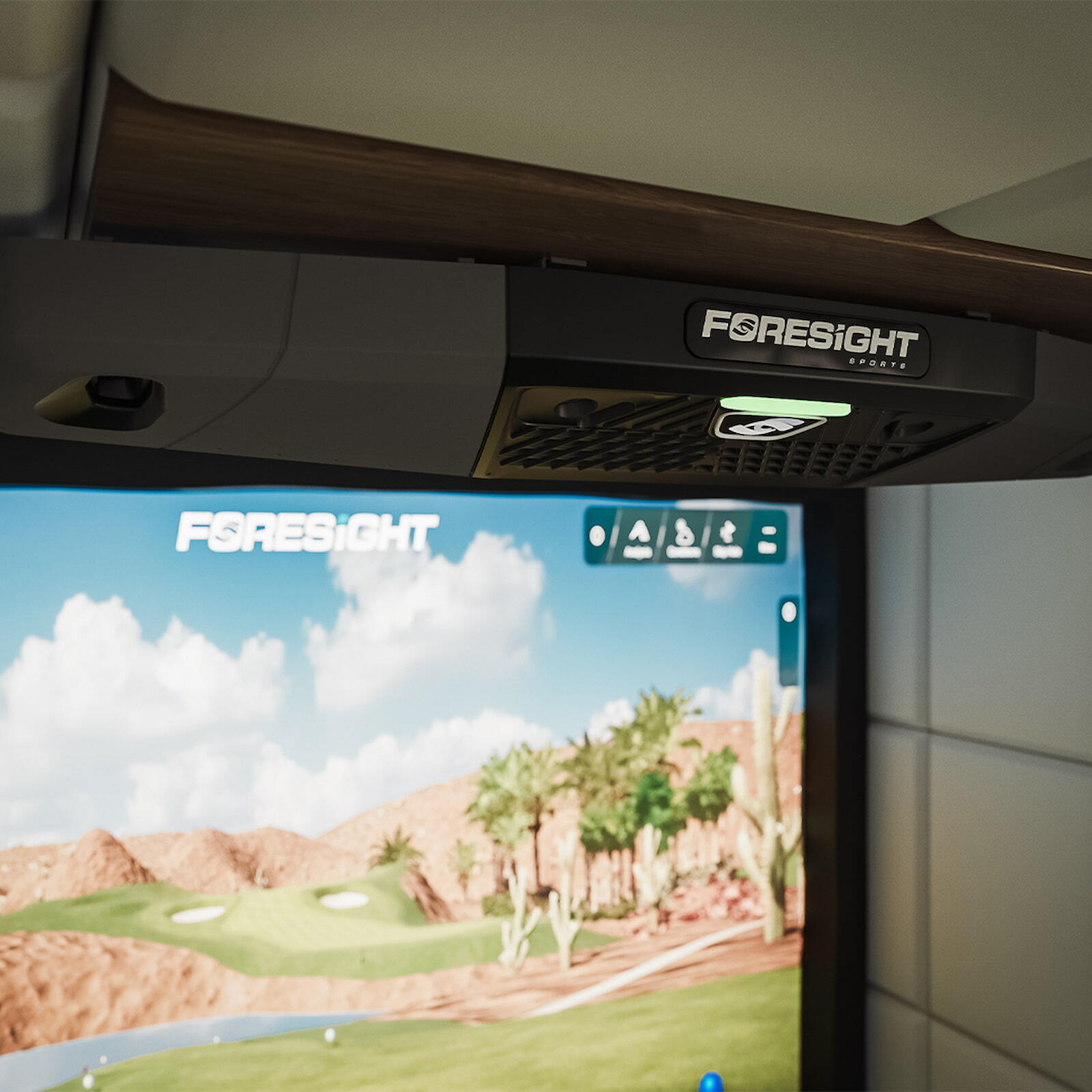 falcon-launch-monitor-golf-simulator-close
