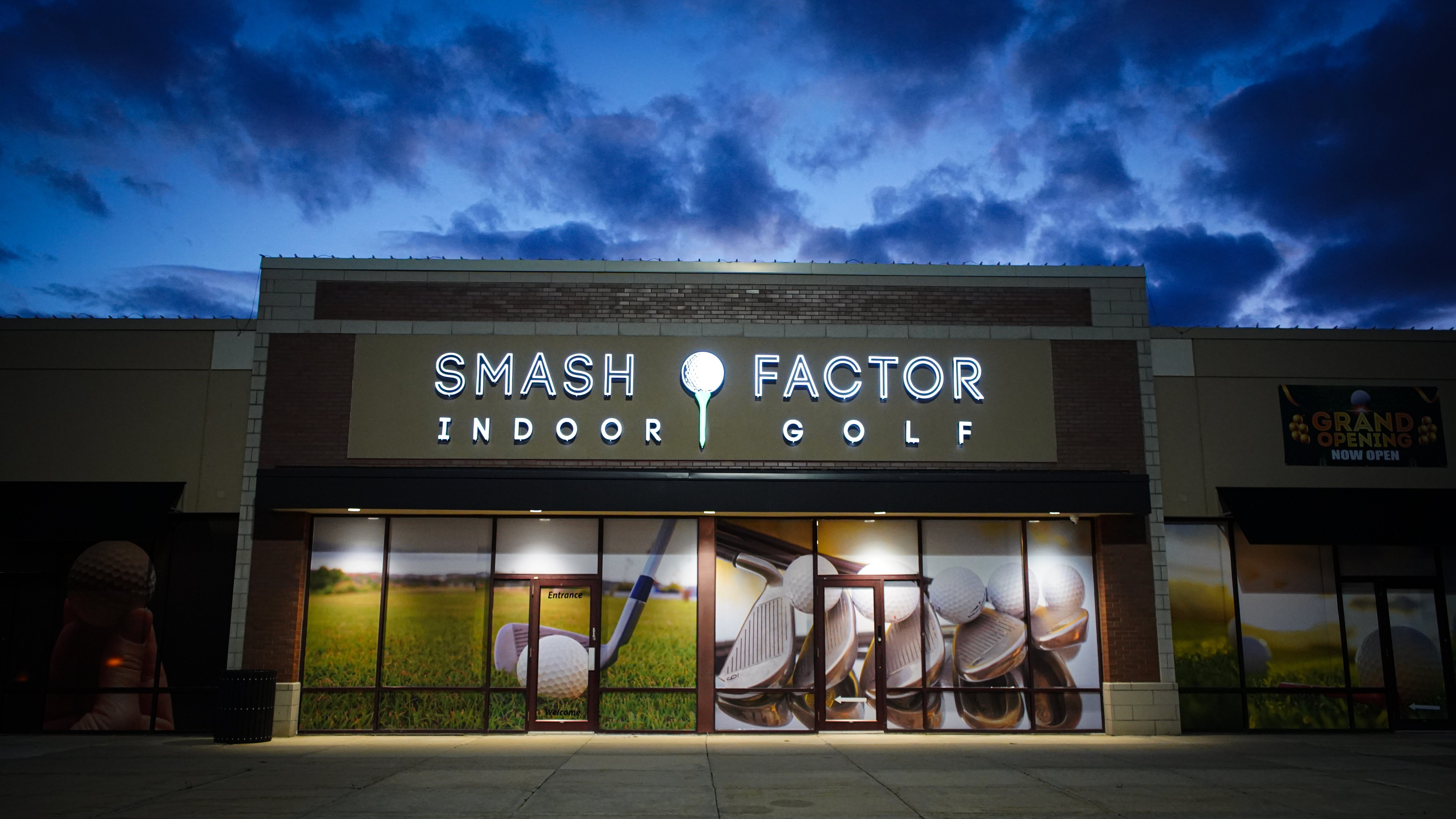 Smash Factor Indoor Golf front