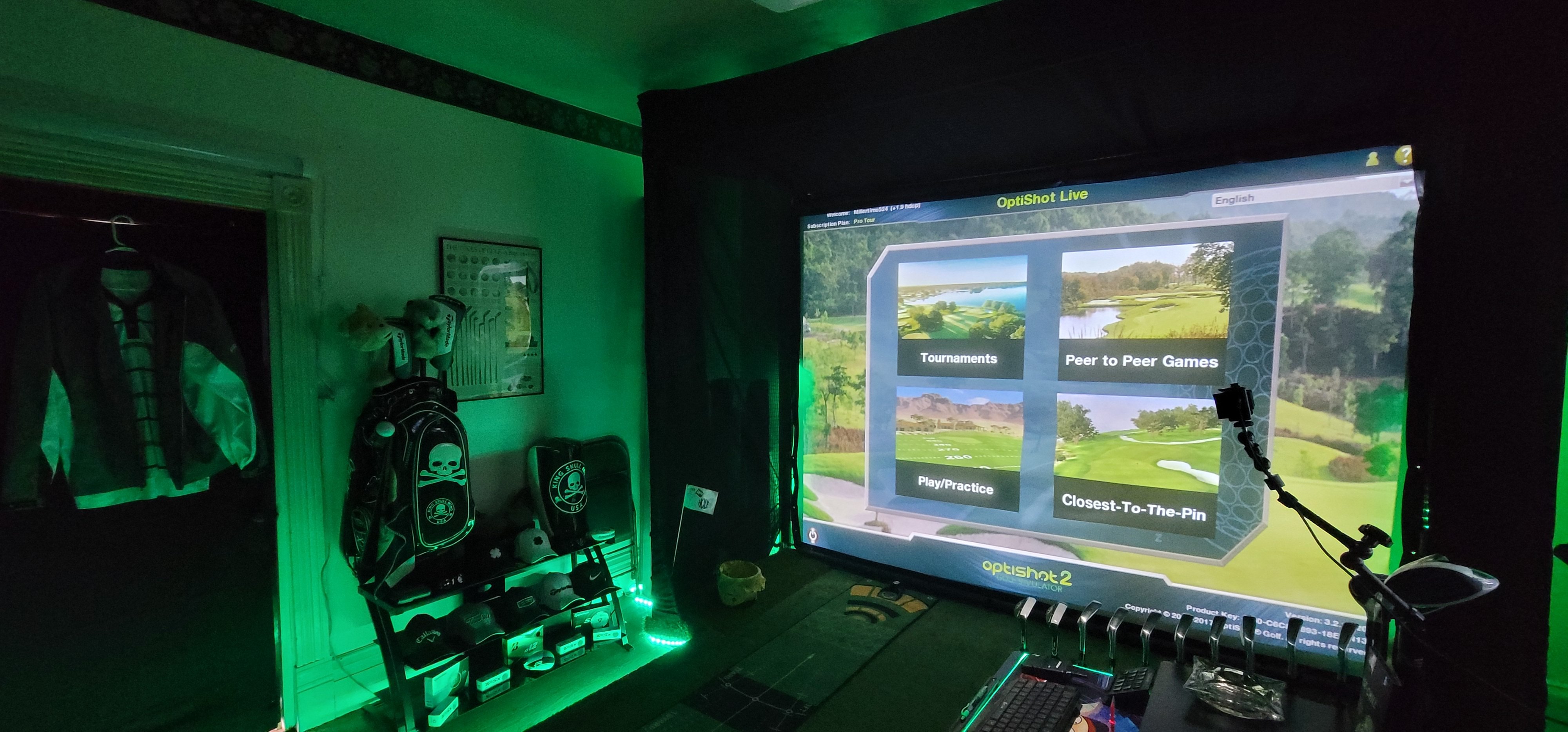 customer golf simulator room using Carl's Place Preferred Golf Impact Screen