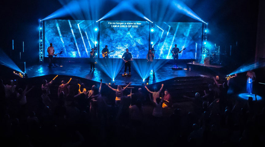 Dave G. | Road To Life Church | Chesterton, IN | Gray Rear Projector Truss Style Kit